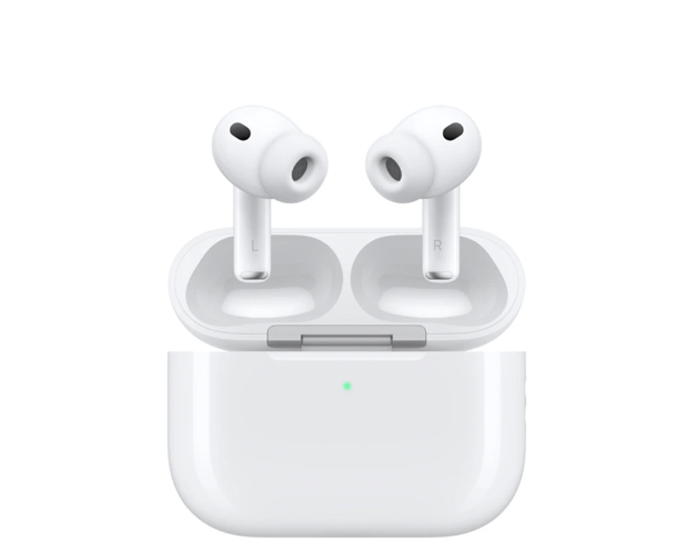 AirPods Pro 3 مع علبة الشحن البيضاء